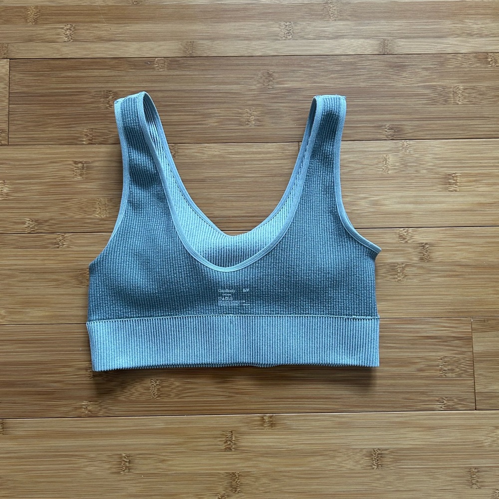 GAP Gray Ribbed Sports Bra - Picture 7 of 10